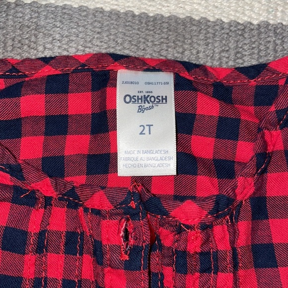 Osh Kosh red and navy top 2T - Picture 4 of 4